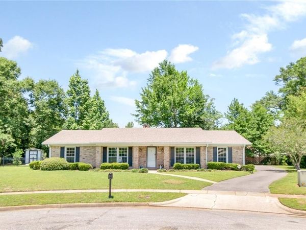600 Burlington Court , Mobile, AL 36608