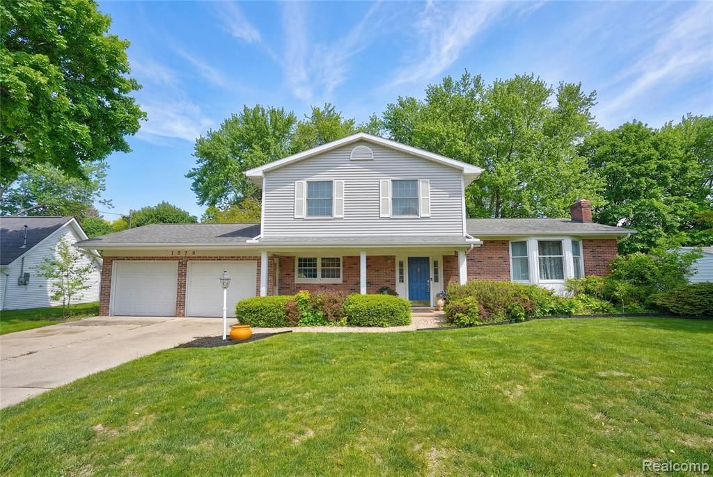 1070 Woodview Drive, Mundy Township, MI 48507 Main Photo