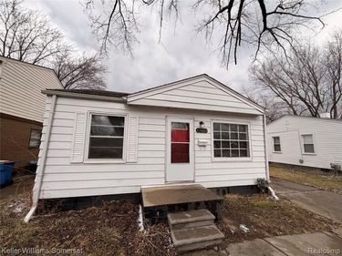 13069 Sarsfield Avenue , Warren, MI 48089