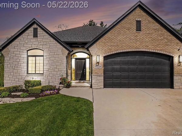 55228 Benson Court, Shelby Twp, MI 48316