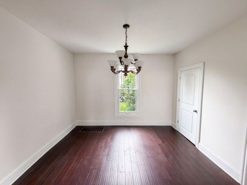 116 E 1st Street, London, OH 43140 Photo 11