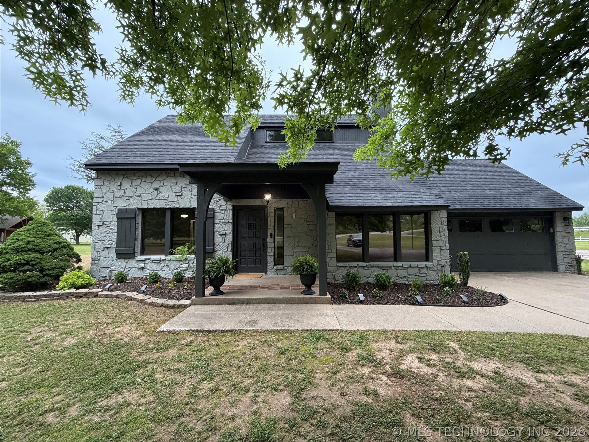10817 Sahoma Lake Road , Sapulpa, OK 74066 Main Photo