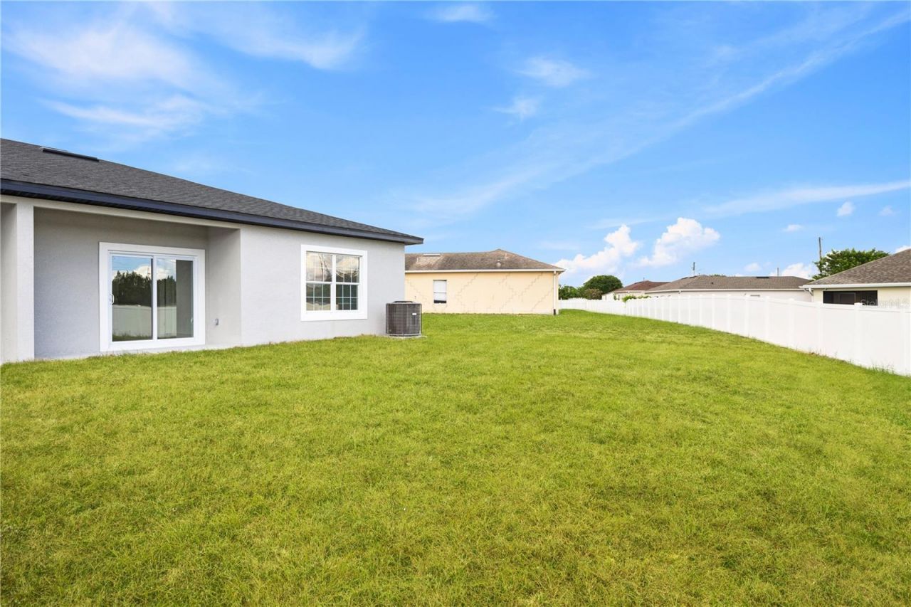 716-714 Desmoines Drive, Poinciana, FL 34759 Photo