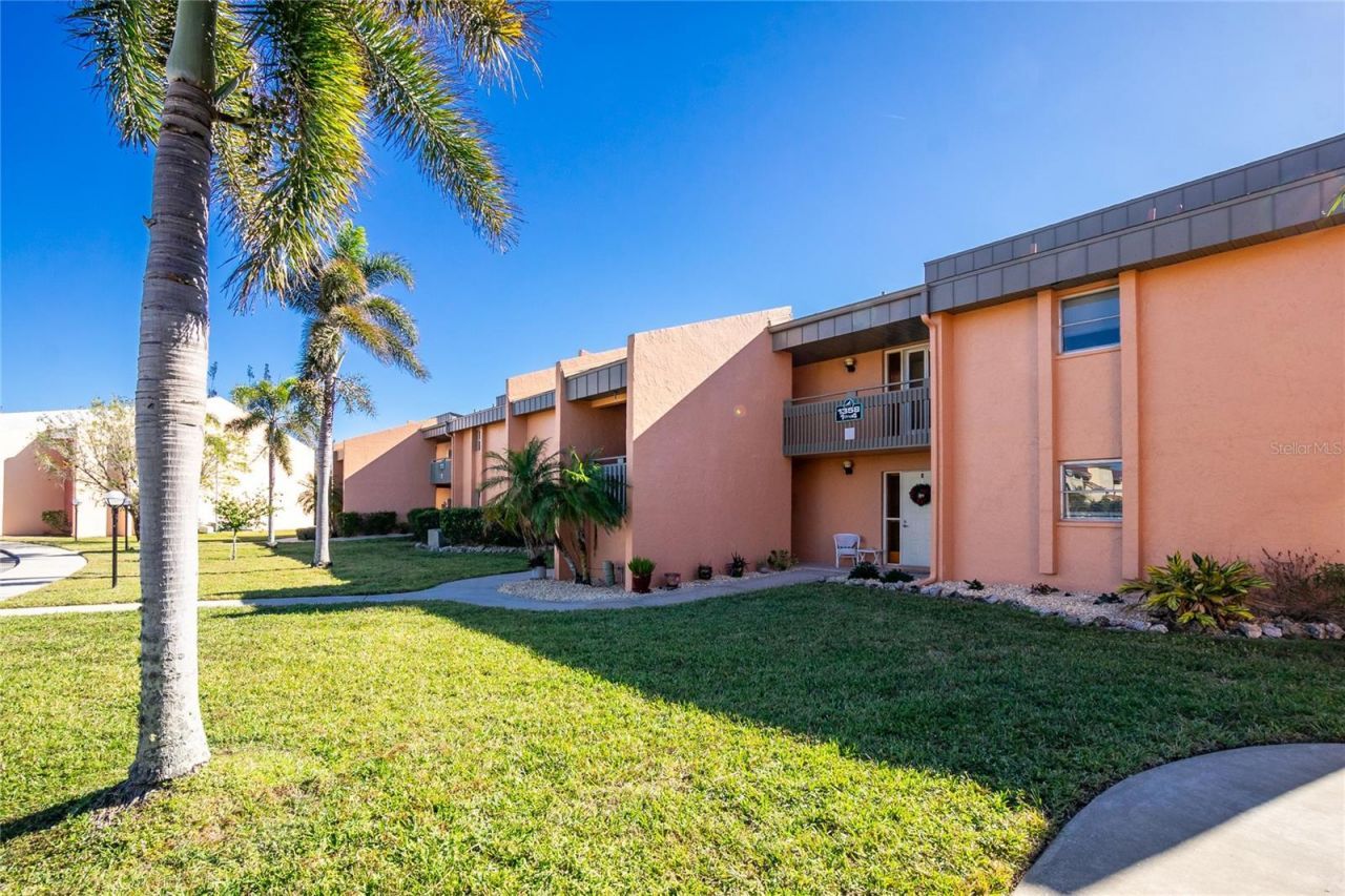 1358 Rock Dove Court, Unit 7, Punta Gorda, FL 33950 Photo