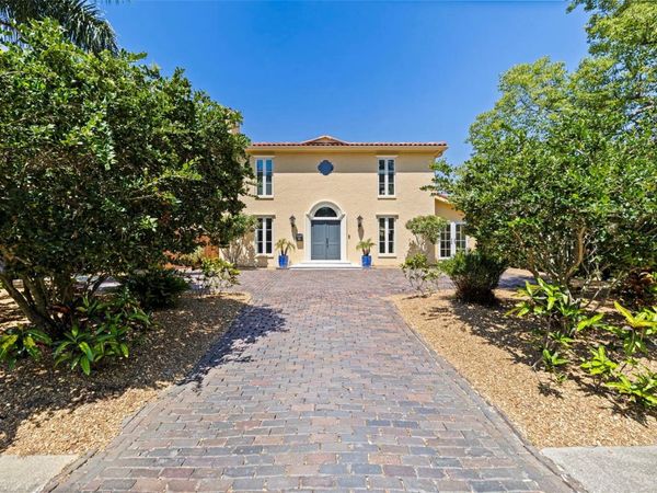 1101 JUNGLE AVENUE N, ST PETERSBURG, FL 33710