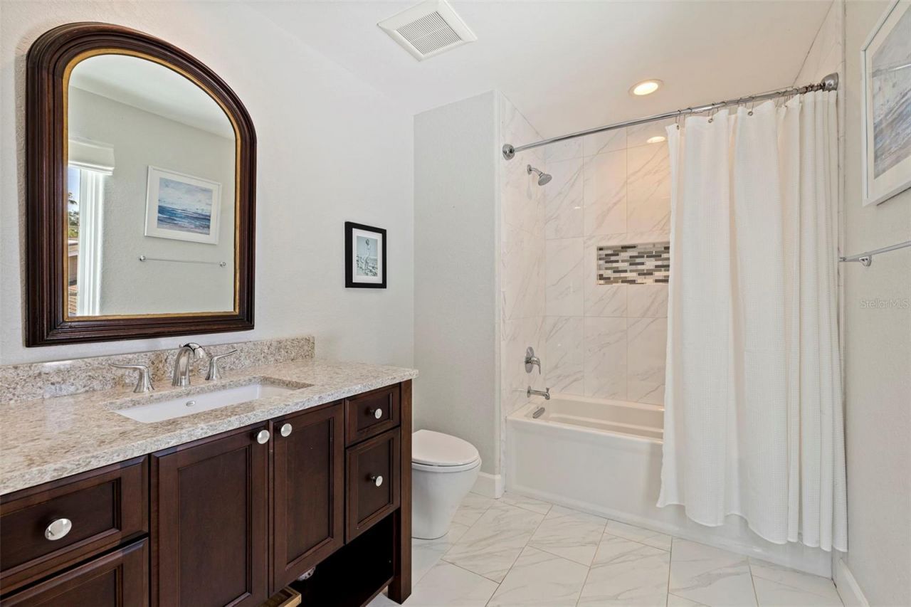 1101 Jungle Avenue N, Saint Petersburg, FL 33710 Photo