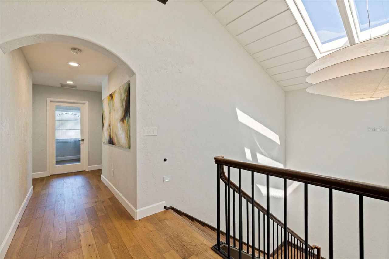 1101 Jungle Avenue N, Saint Petersburg, FL 33710 Photo