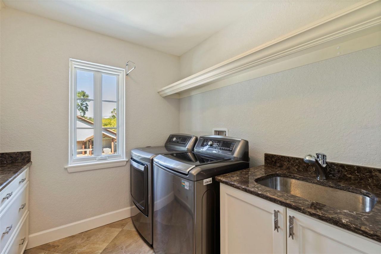 1101 Jungle Avenue N, Saint Petersburg, FL 33710 Photo