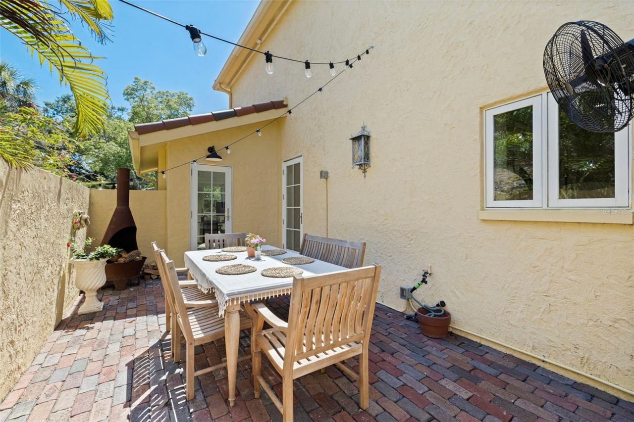 1101 Jungle Avenue N, Saint Petersburg, FL 33710 Photo