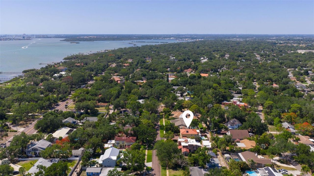 1101 Jungle Avenue N, Saint Petersburg, FL 33710 Photo