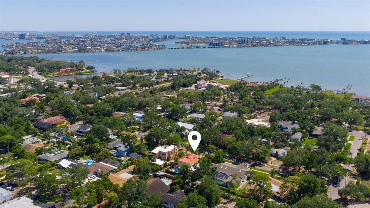 1101 Jungle Avenue N, Saint Petersburg, FL 33710 Photo