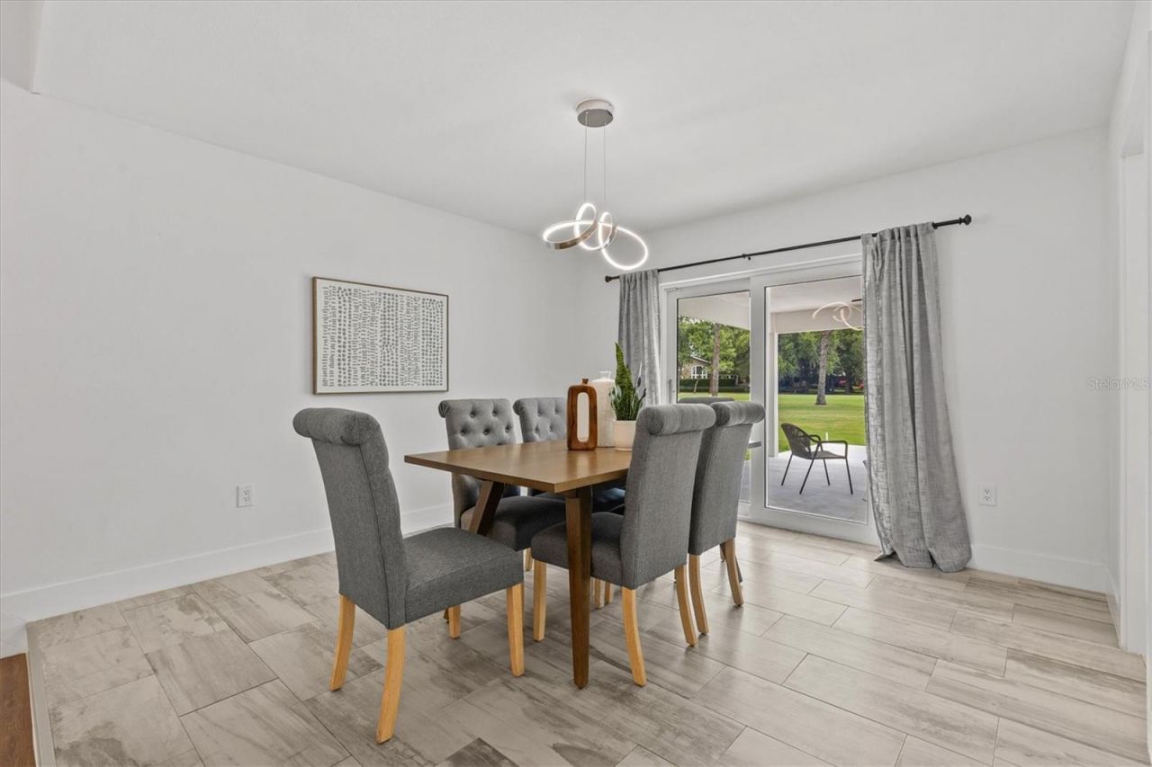 13915 Whisperwood Drive, Clearwater, FL 33762 Photo