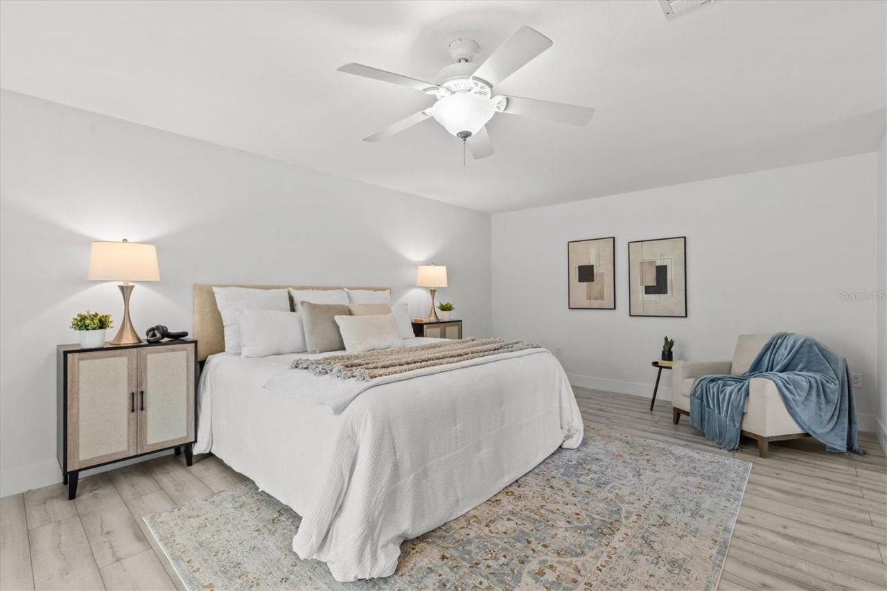 13915 Whisperwood Drive, Clearwater, FL 33762 Photo