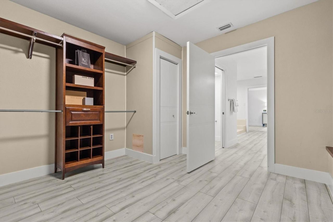 13915 Whisperwood Drive, Clearwater, FL 33762 Photo