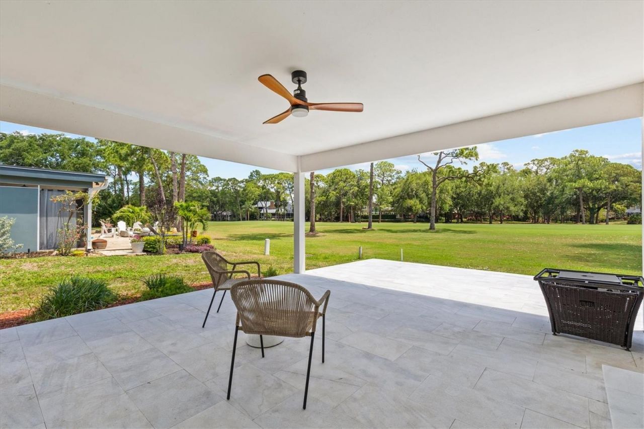 13915 Whisperwood Drive, Clearwater, FL 33762 Photo