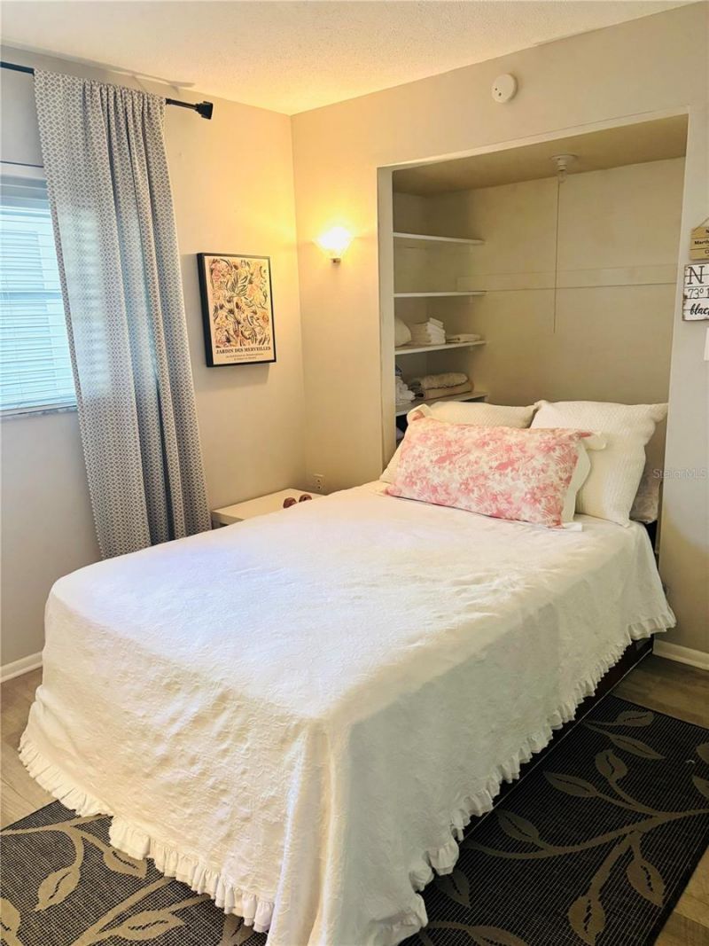 3711 Almeria Avenue, Unit 3N, Sarasota, FL 34239 Photo