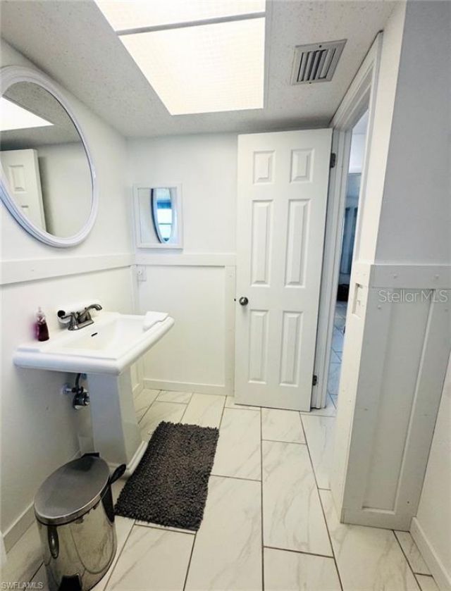 710 Aqui Esta Drive, Punta Gorda, FL 33950 Photo