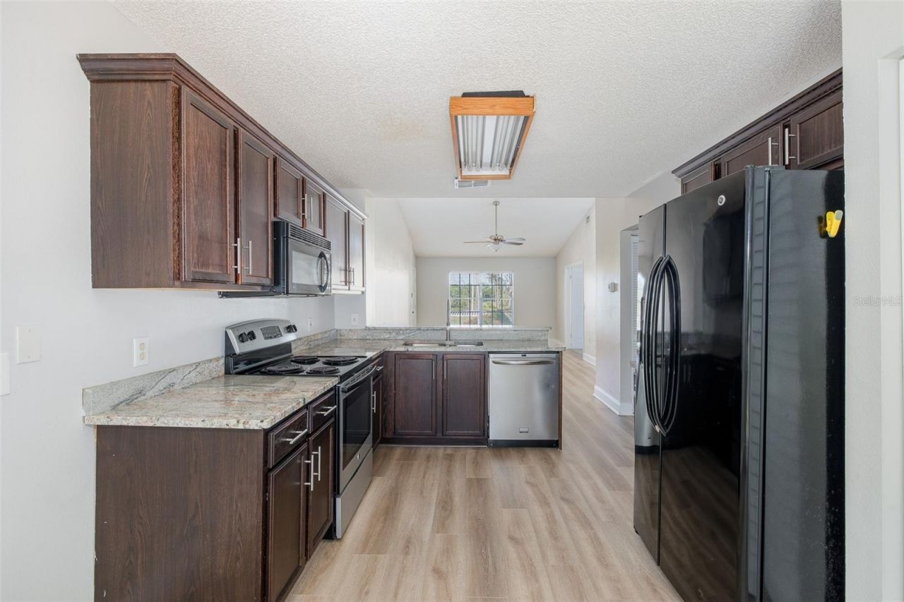 7900 Hardwick Drive, Unit 827, New Port Richey, FL 34653 Photo