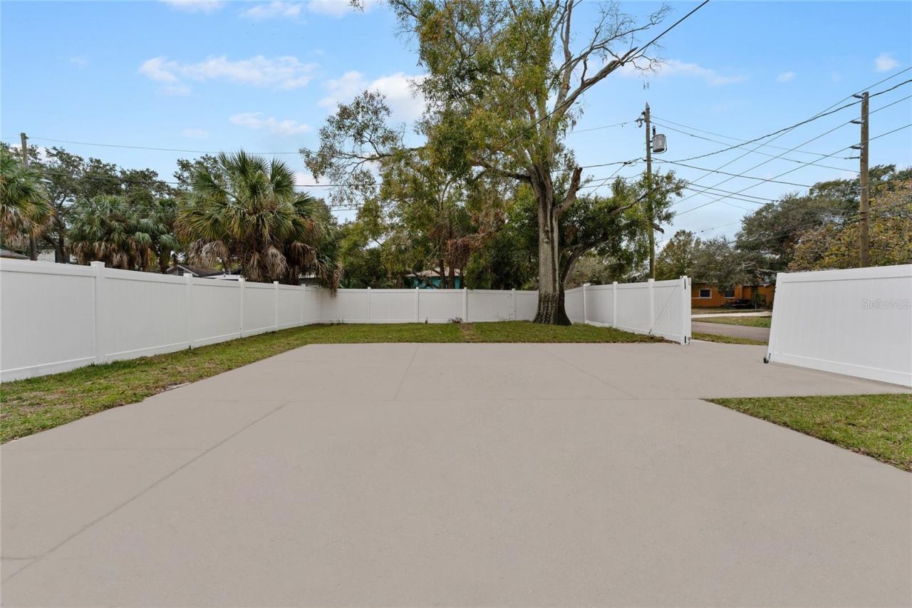 680 25th Avenue S, Saint Petersburg, FL 33705 Photo