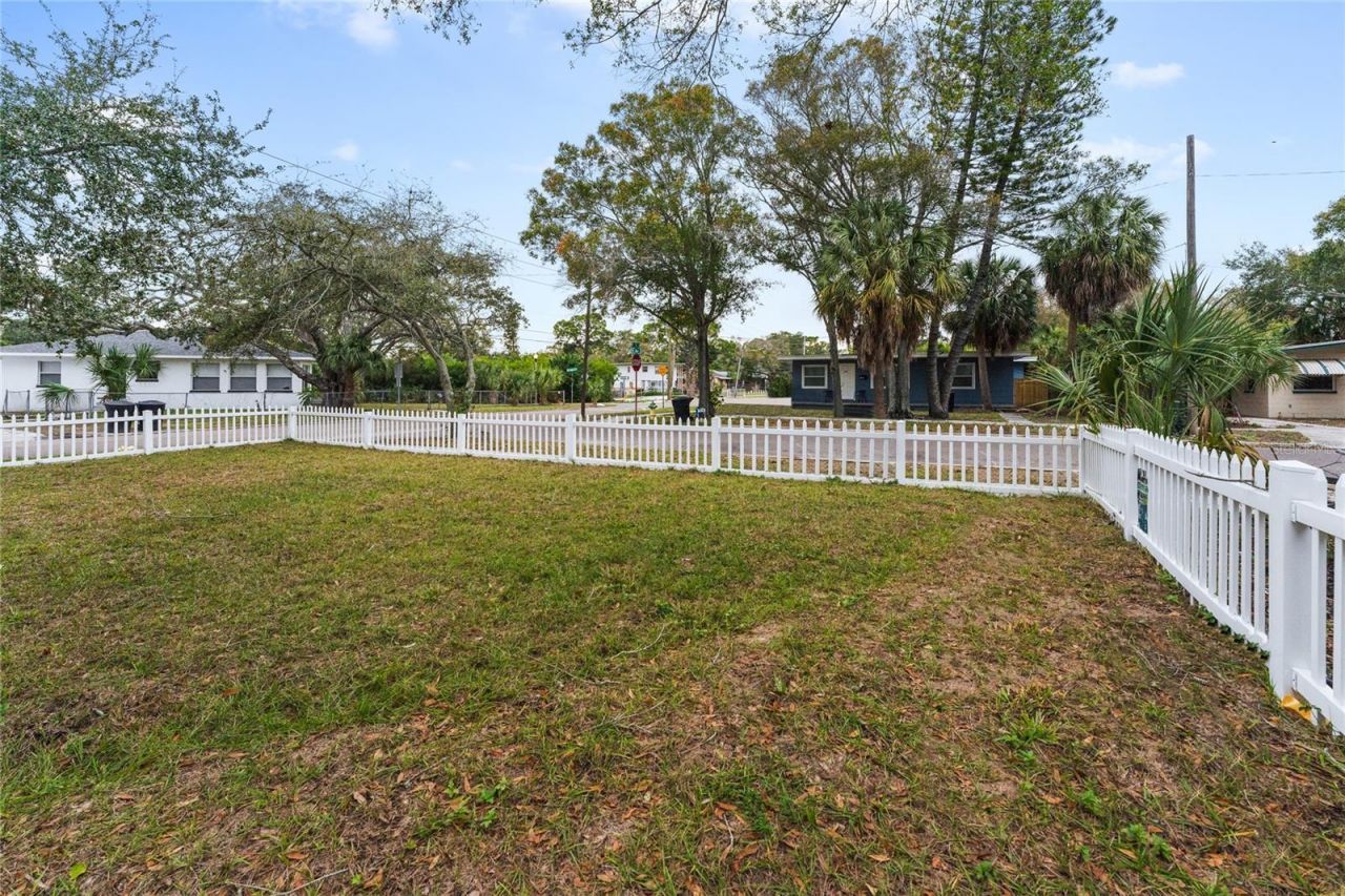 680 25th Avenue S, Saint Petersburg, FL 33705 Photo