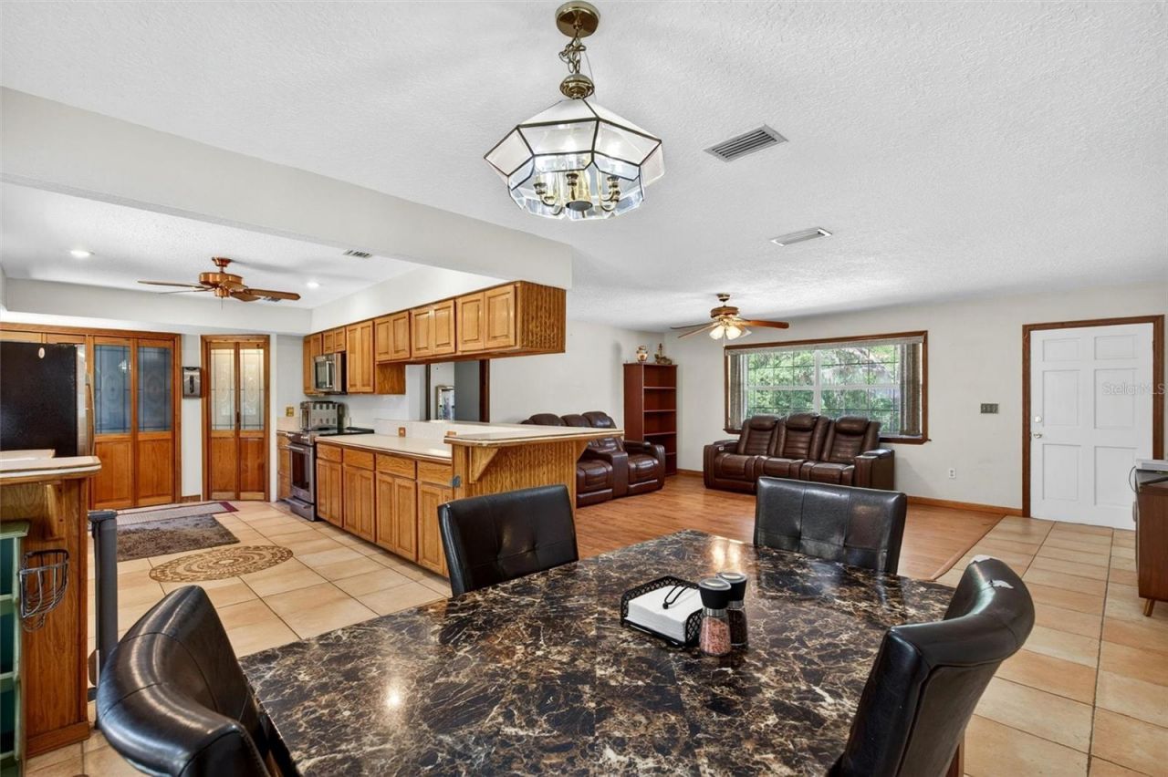 5390 East Avenue , De Leon Springs, FL 32130 Photo