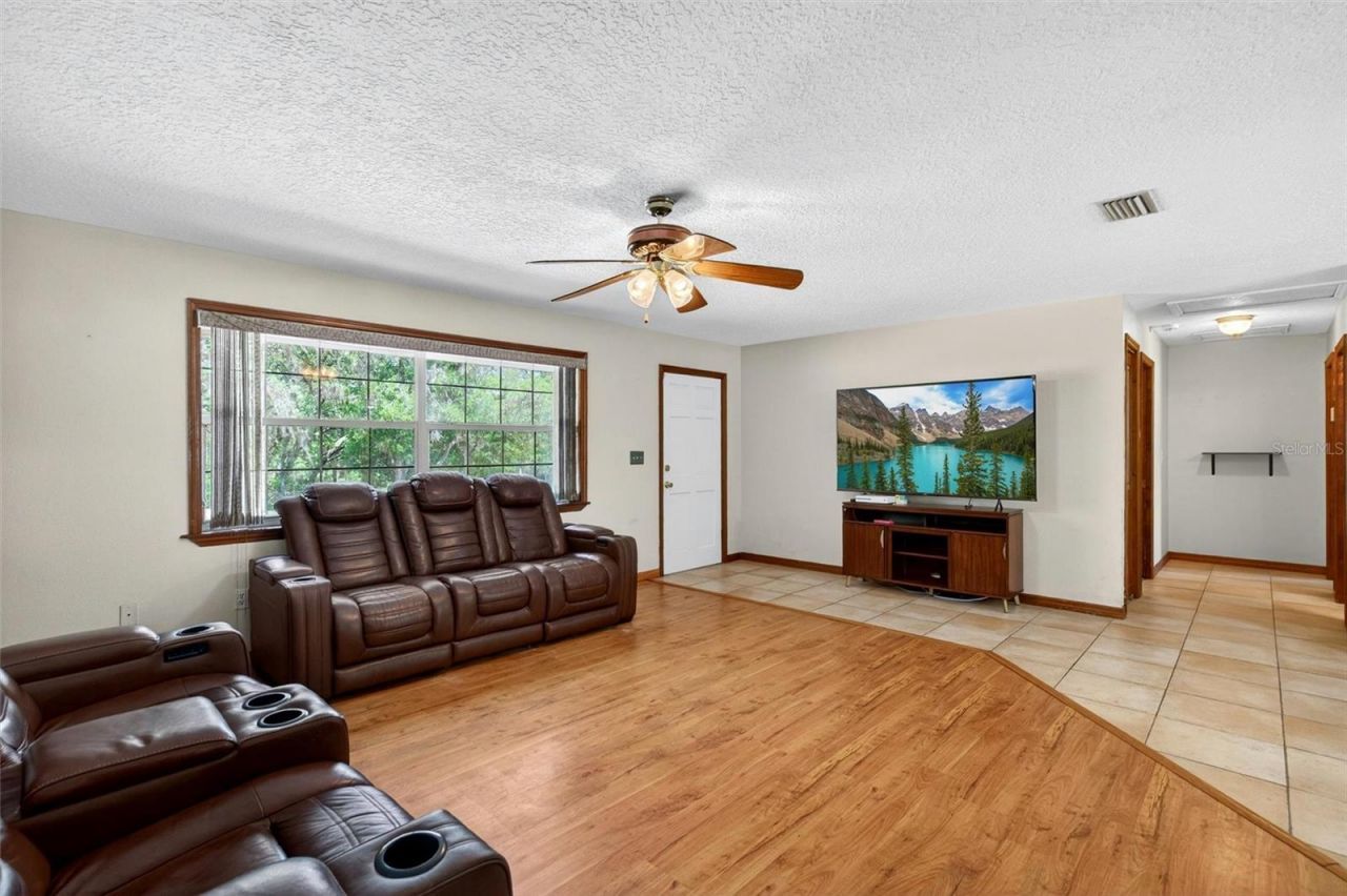 5390 East Avenue , De Leon Springs, FL 32130 Photo