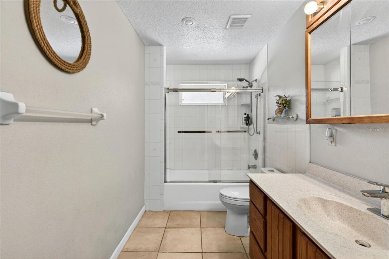 5390 East Avenue , De Leon Springs, FL 32130 Photo