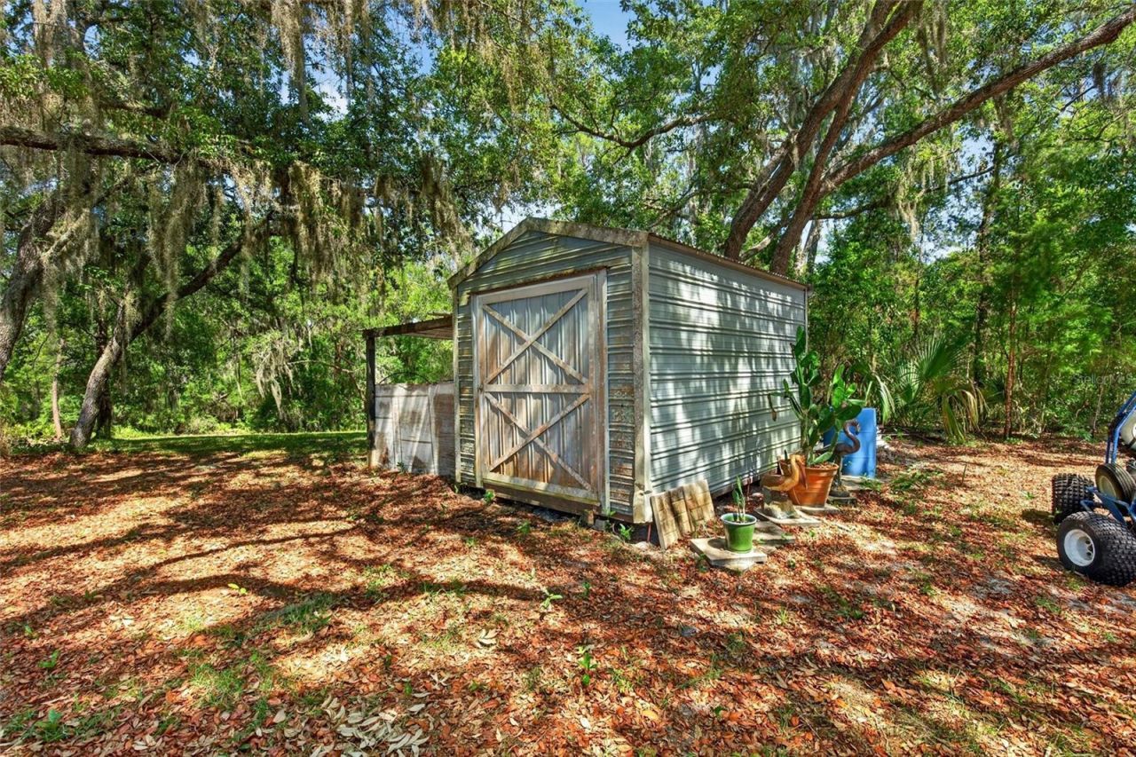 5390 East Avenue , De Leon Springs, FL 32130 Photo