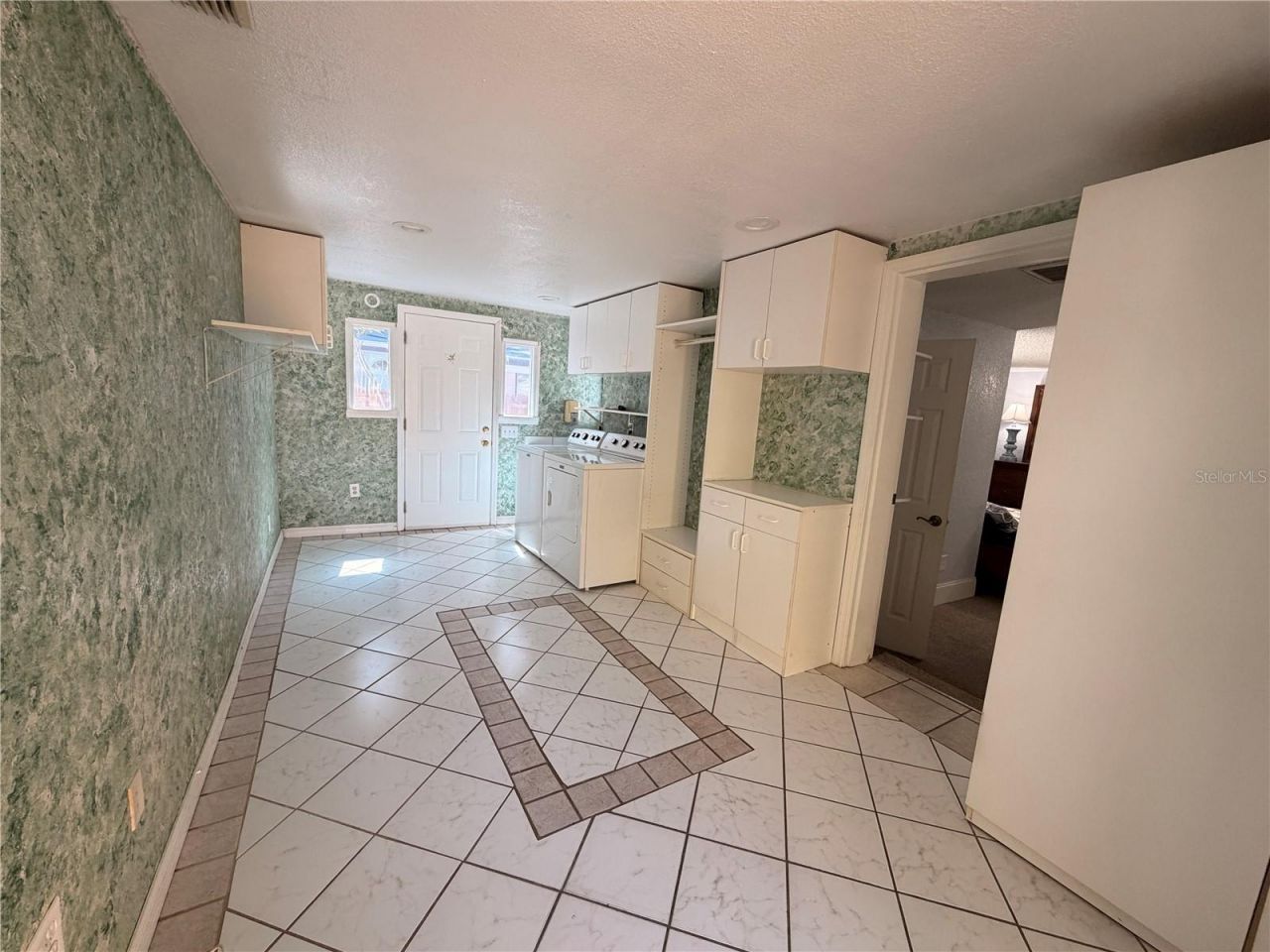3620 Burlington Avenue N, Saint Petersburg, FL 33713 Photo