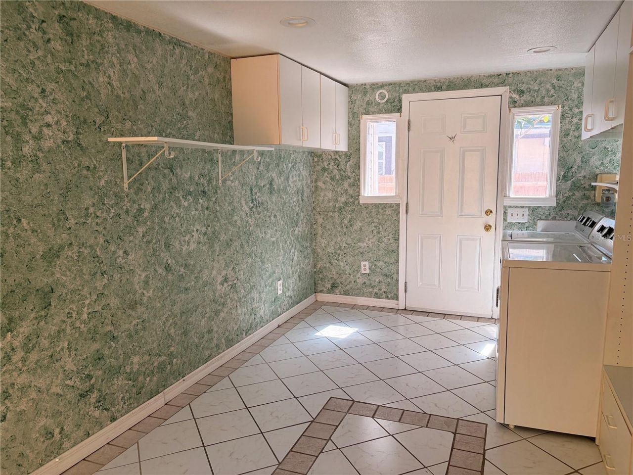 3620 Burlington Avenue N, Saint Petersburg, FL 33713 Photo