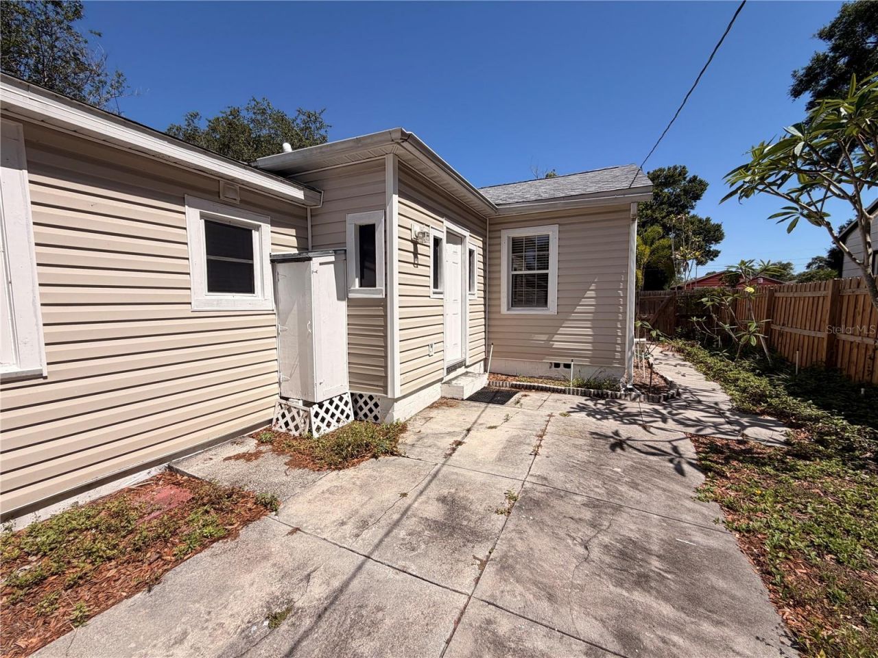 3620 Burlington Avenue N, Saint Petersburg, FL 33713 Photo
