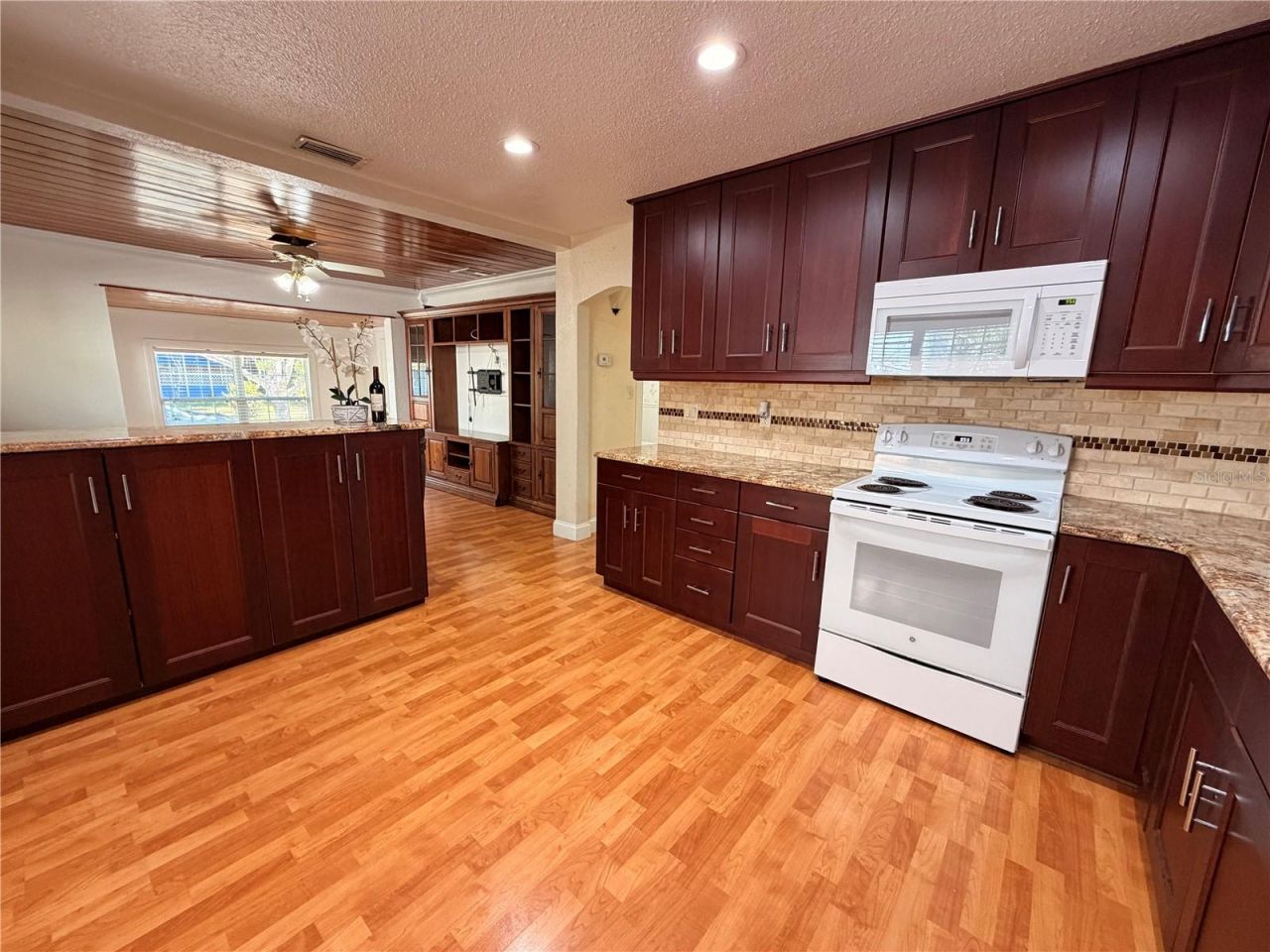 3620 Burlington Avenue N, Saint Petersburg, FL 33713 Photo