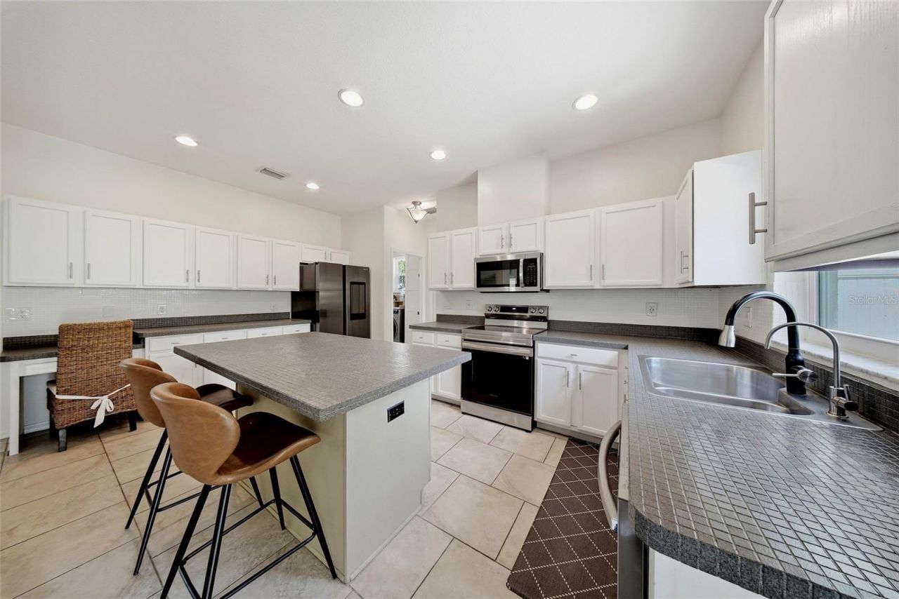236 15th Avenue Se, Saint Petersburg, FL 33701 Photo