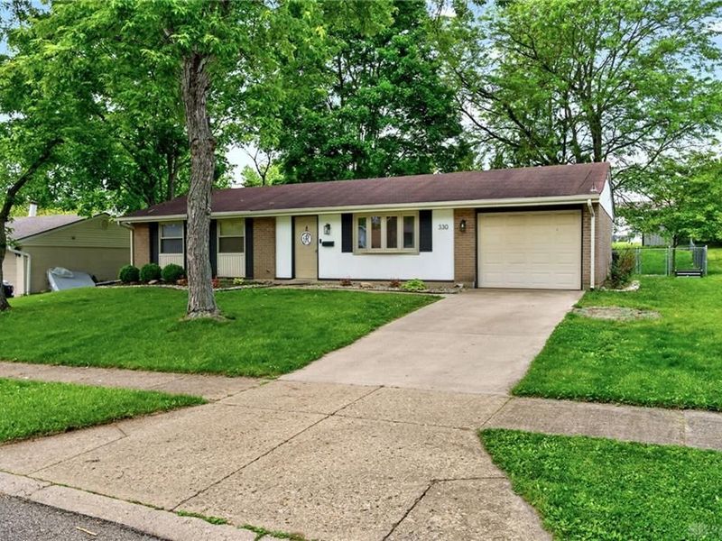 330 Woodlawn Drive, Fairborn, OH 45324 Photo 3