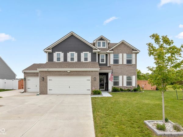 910 Borealis Drive , Franklin, IN 46131