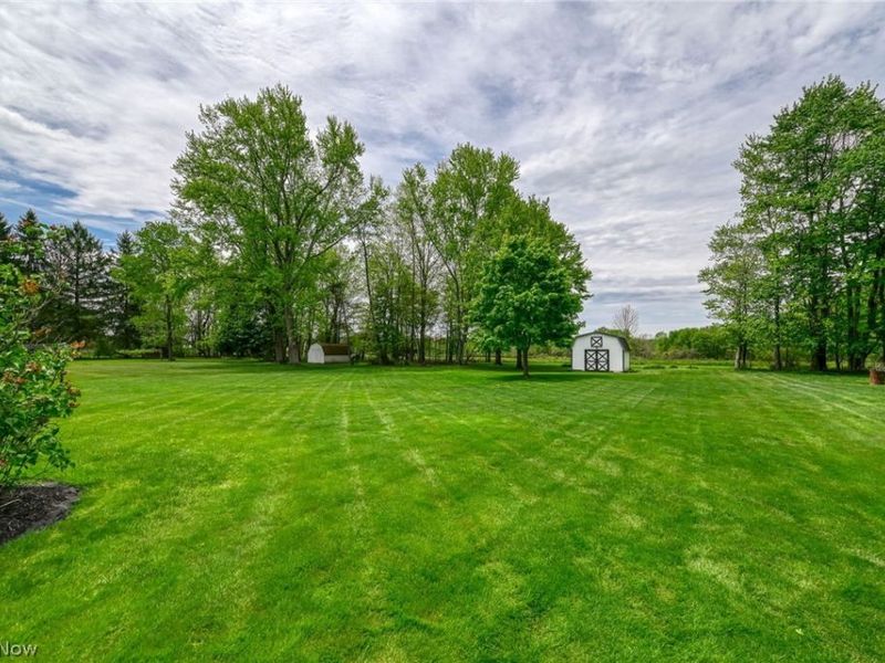 14500 Broadwood Drive, Burton, OH 44021 Photo 29