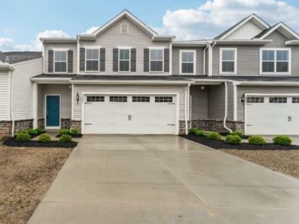 1209 Elowen Way, Green, OH 44685