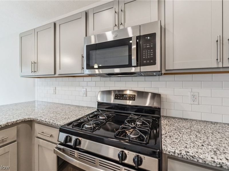 1209 Elowen Way, Green, OH 44685 Photo 15