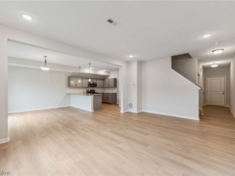 1209 Elowen Way, Green, OH 44685 Photo 5