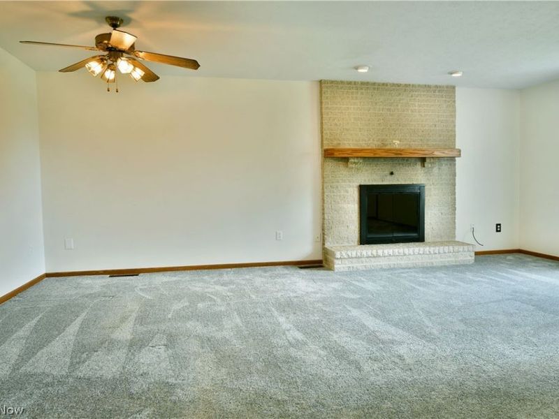 2237 Cadwallader Sonk, Unit A, Cortland, OH 44410 Photo 13