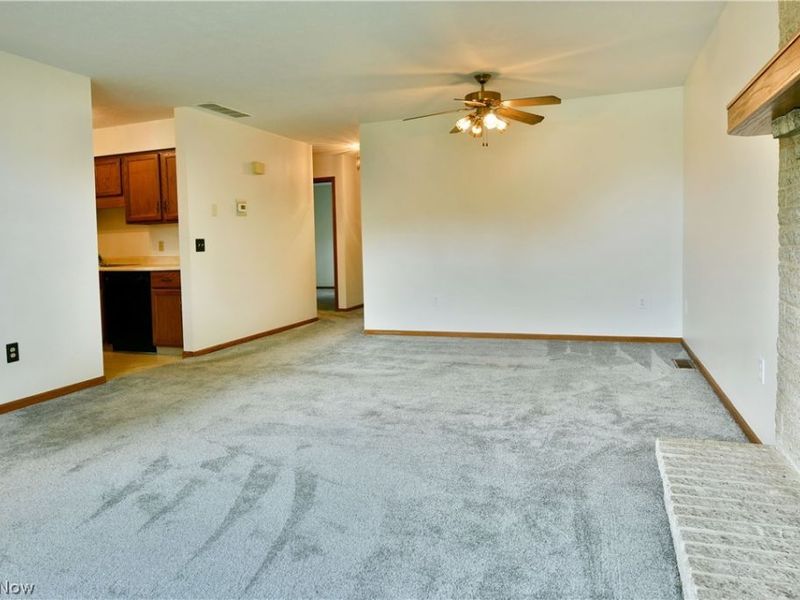 2237 Cadwallader Sonk, Unit A, Cortland, OH 44410 Photo 8