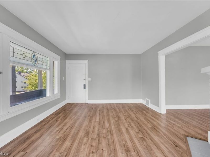 3309 Desota Avenue, Unit 2/UP, Cleveland Heights, OH 44118 Photo 4