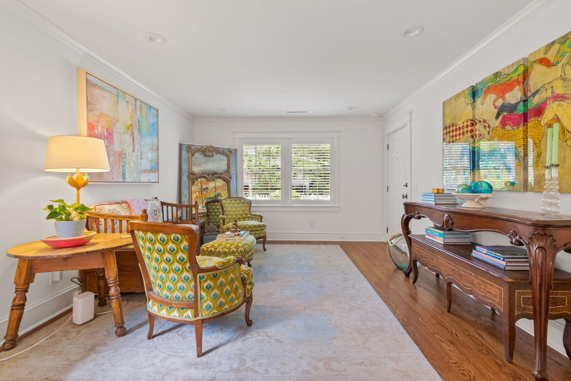 708 Pitt Street Photo 10
