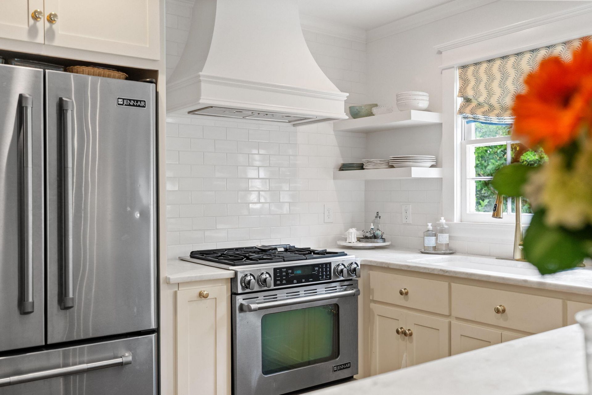 708 Pitt Street Photo 14