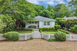 708 Pitt Street photo 4