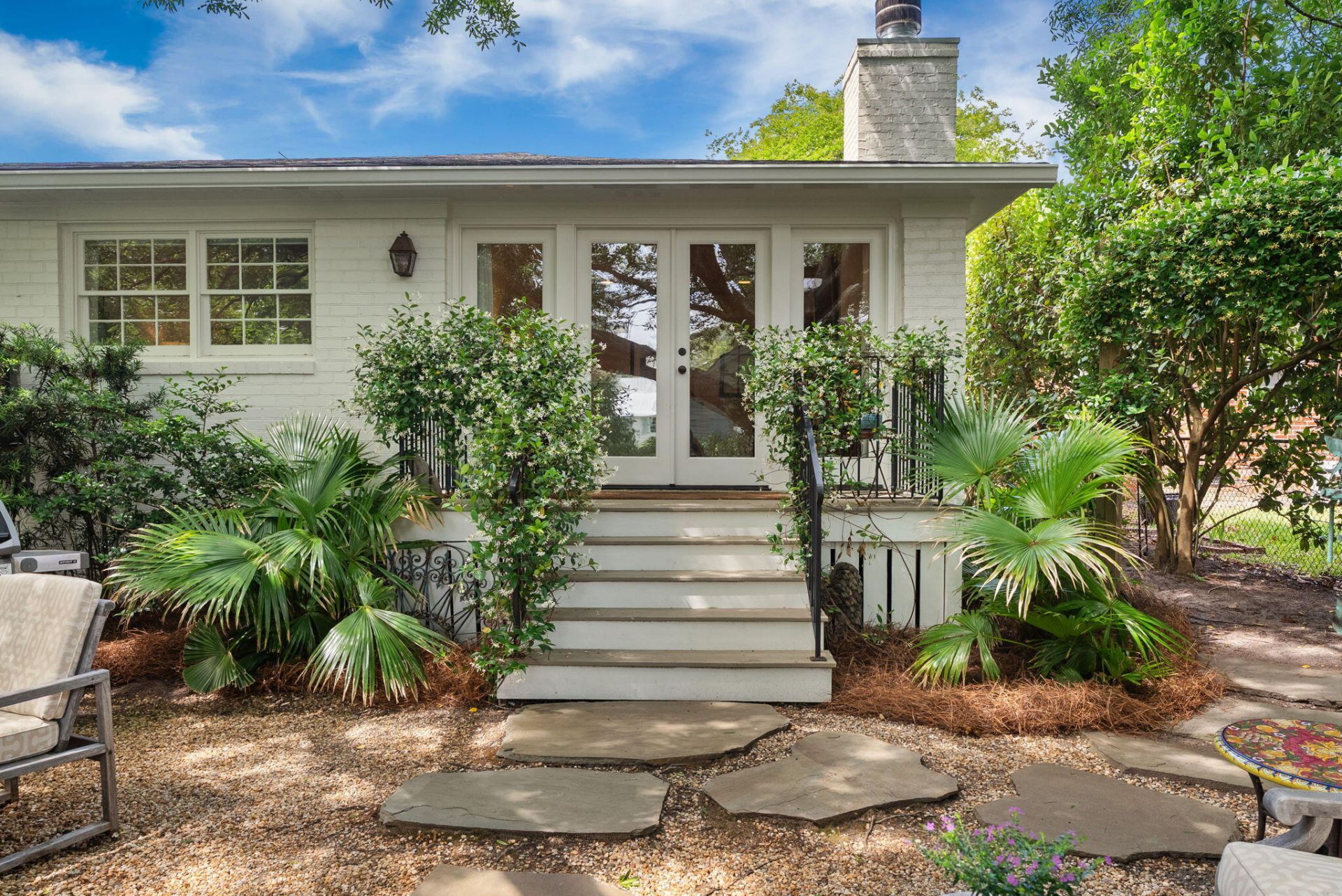 708 Pitt Street Photo 43