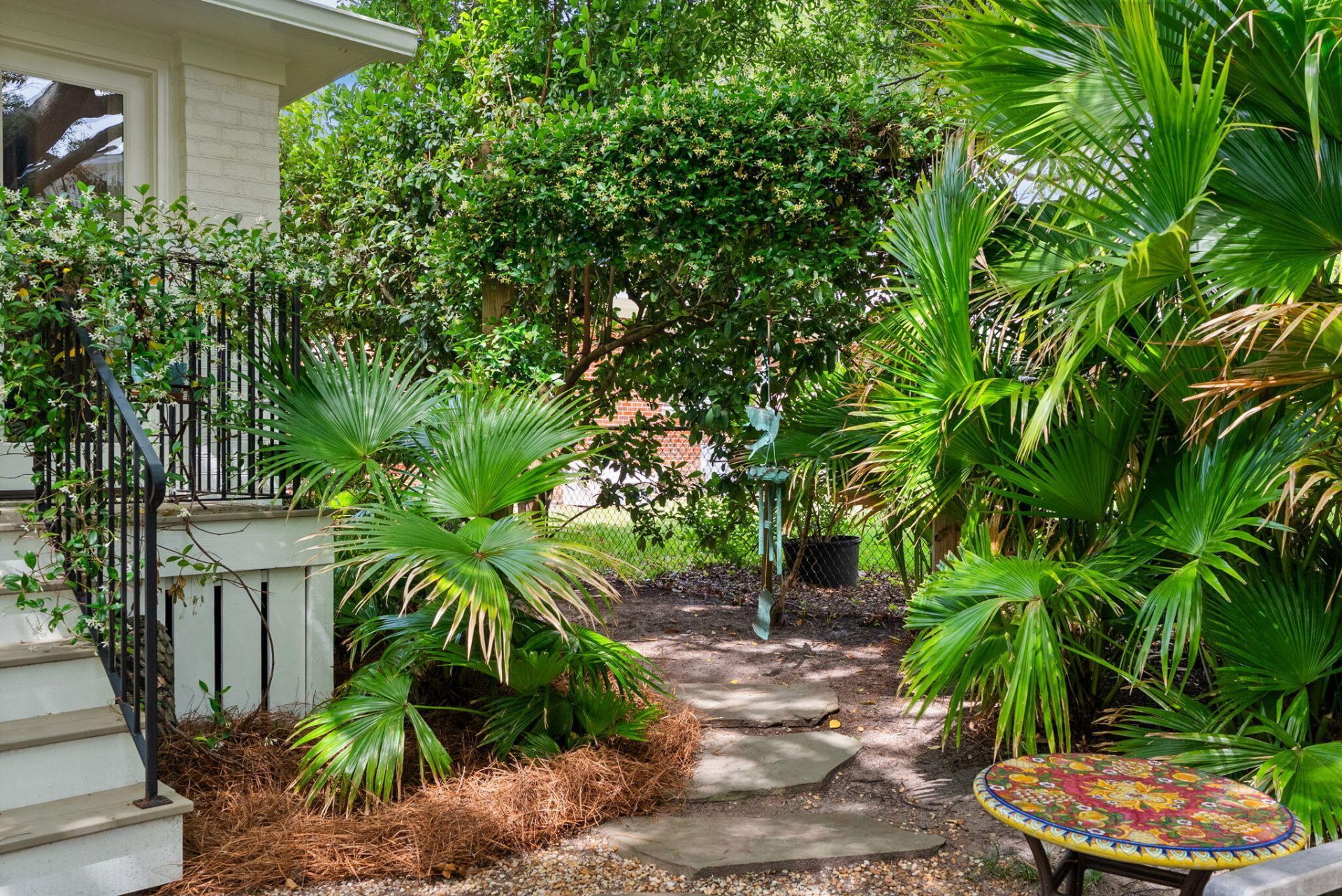 708 Pitt Street Photo 44