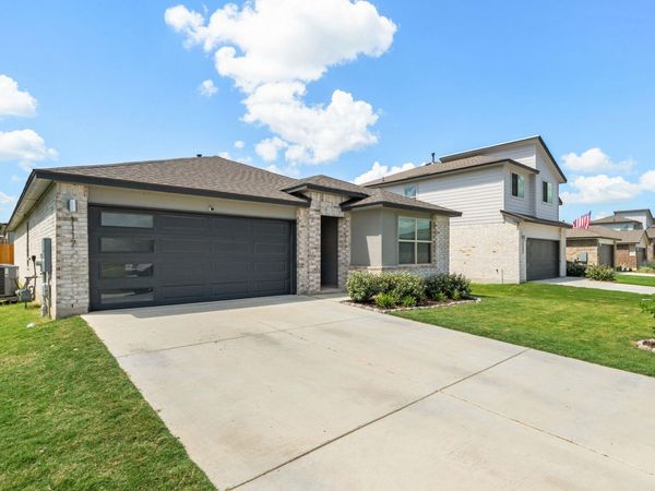 1117 Tipton ST, Georgetown, TX 78633