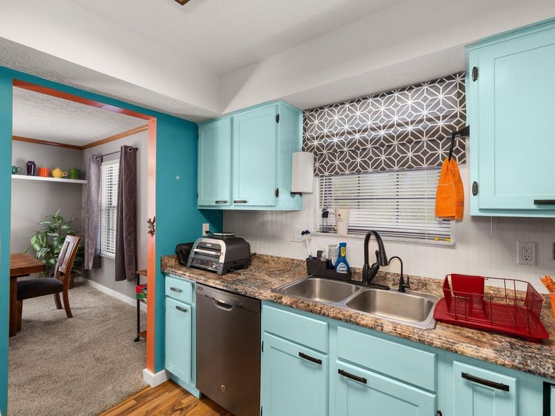 5800 Wendcliff Drive , Unit 5800B, Columbus, OH 43231 Photo 7