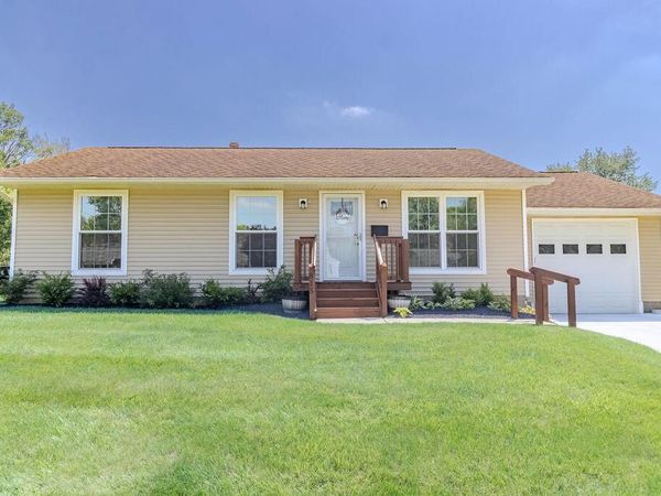 815 Lakeview Drive , Marysville, OH 43040